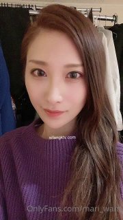 李白 约炮19岁刚下海兼职的大学生 身材瘦小下面粉嫩 刚破处 下面特别紧 几分钟就射了